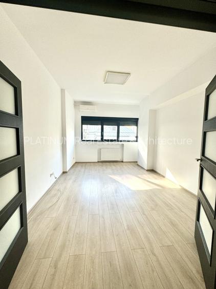Inchiriere apartament 4 camere Piata Romana - 19