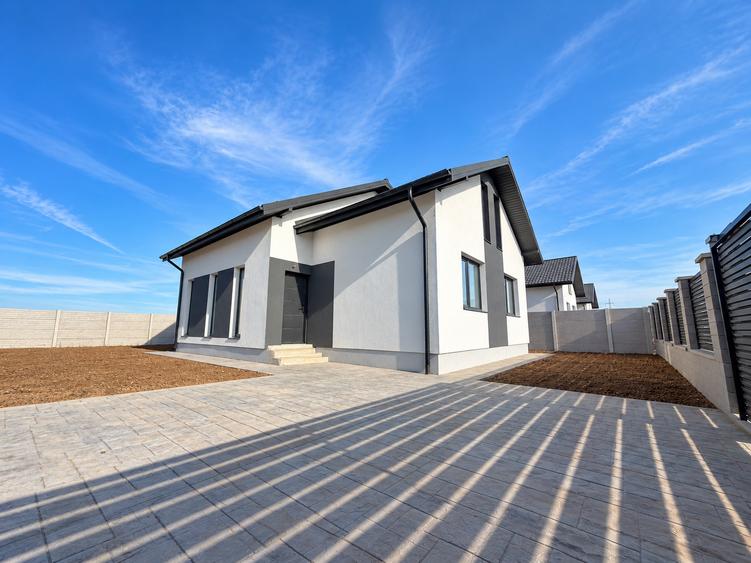 Casă de vânzare individuală nouă | 4 camere | Berceni | 406 | Asfalt | La cheie