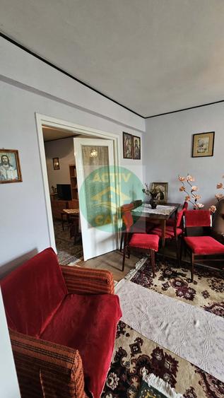 Apartament 3 camere, zona E.Teodoroiu, etaj intermediar