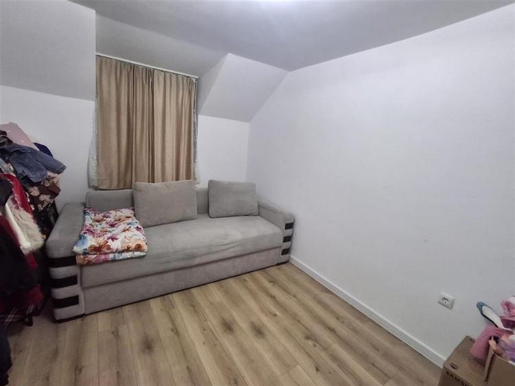 Casa individuala 3 camere 2 bai curte si garaj - zona Talmaciu
