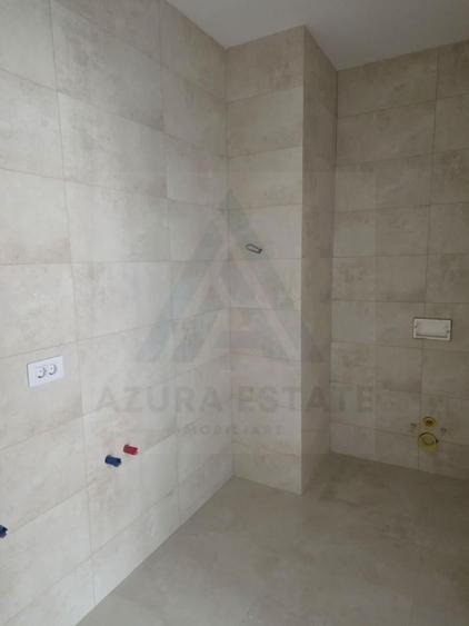 Apartament renovat 3 camere 2 bai 85 mp si pivnita în zona Central