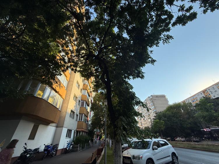 Rahova, Lic.Bolintineanu, 2 camere deosebit, etaj 1, 59 mp, bloc 84 reabilitat