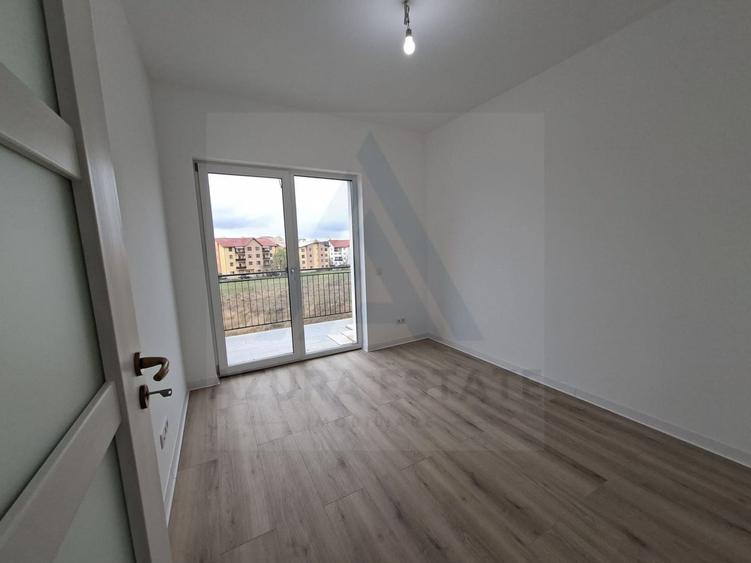 Studio 41 mp bucatarie inchisa balcon si parcare privata in Selimbar