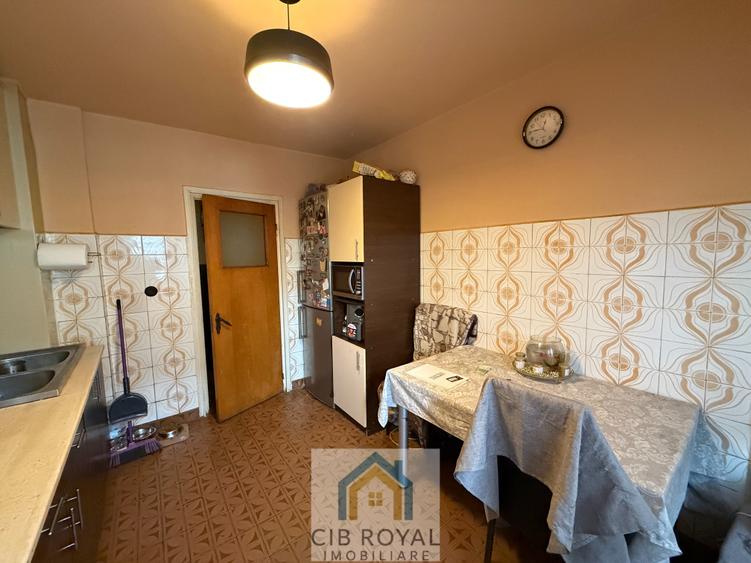 Vanzare apartament 4 camere Calea Mosilor