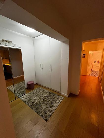 Apartament 3 camere decomandate, 2 bai, etajul 1, zona strazii Bucuresti