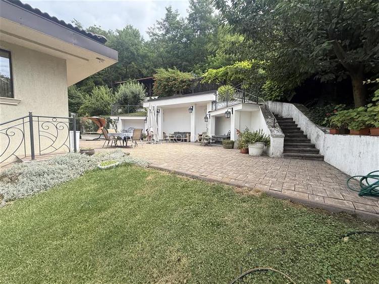 ELEGANTA FARA COMPROMIS | RESEDINTA EXCLUSIVISTA IN BACAU | 424 MP CONSTRUITI | - 40