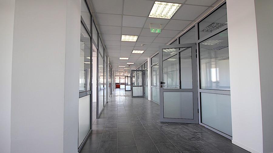 REC3000085 Birouri si hala in parc industrial - zona vest