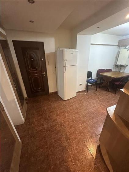 4 camere cu centrala 100 mp!