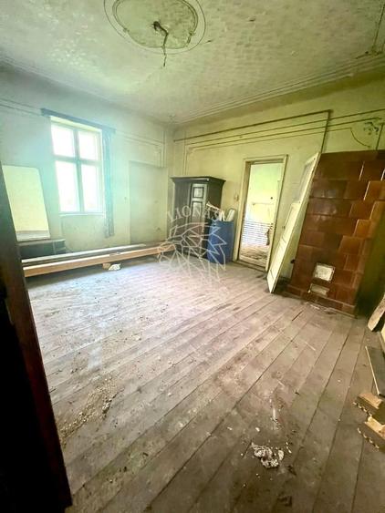 Casă Centrală 92 mp-Teren 147 mp- Proiect profitabil la renovare
