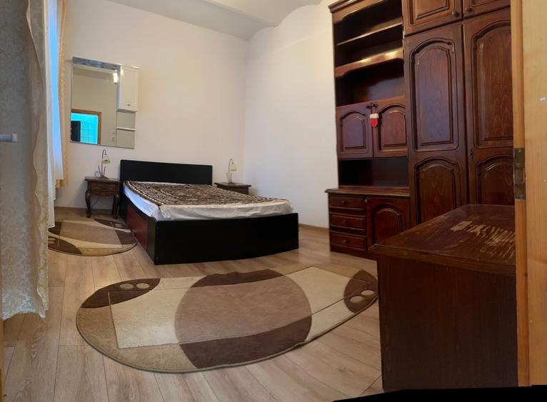 Inchiriez apartament 1 camera, bucatarie, baie in centru langa hotel Hilton.