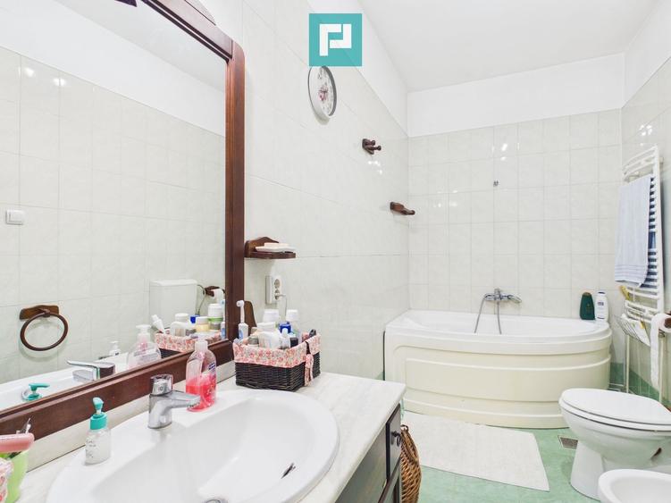 Casă rustică deosebită cu 1450 mp teren
