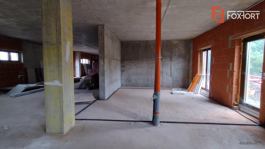 Spatiu Comercial Modern cu 2 incaperi si 3 Locuri de Parcare - Freidorf
