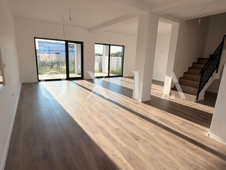 SX804 Sacalaz la intrarea dinspre Timisoara - Duplex Disponibil