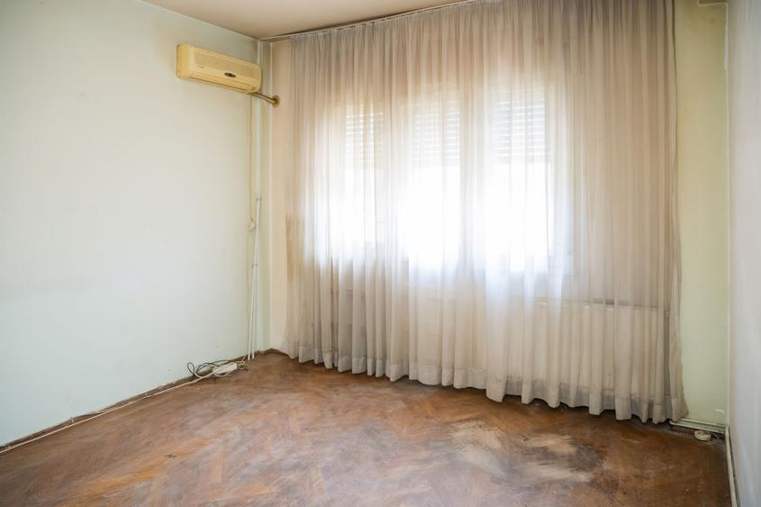 Garsoniera cu aer interbelic Batistei, et. 4. Centrala