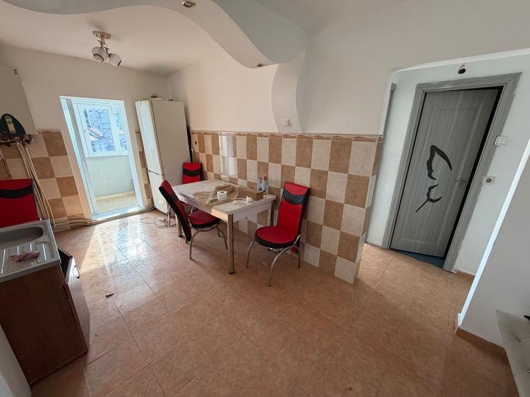 Apartament 2 camere, etaj 2 - zona Industriala