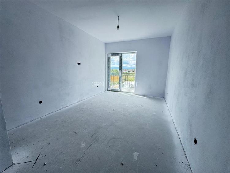 Casa individuala 4 camere 2 bai si teren de 265 mp in Sura Mica - 4