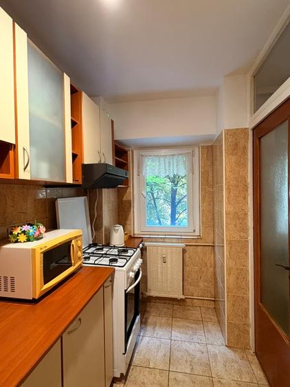 Tei Garsonieră decomandata confortabilă de închiriat ETAJ 1, pet friendly