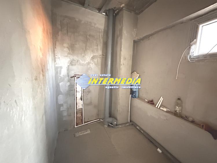 Apartament 2 Camere Deco Nou 59 mp Finisat la cheie Alba Zona CENTRU spre Gara