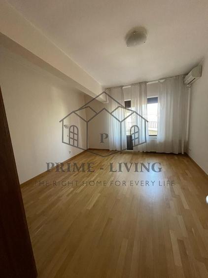APARTAMENT CU 4 CAMERE LANGA ARCUL DE TRIUMF