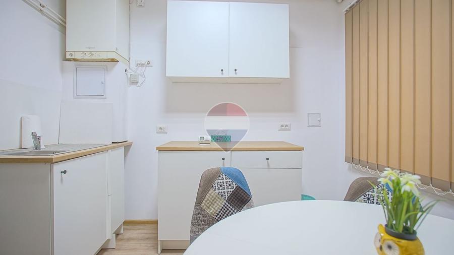 SPATIU DE BIROURI DE INCHIRIAT | 2 CAMERE 65 MP | LA CASA CU PIVNITA