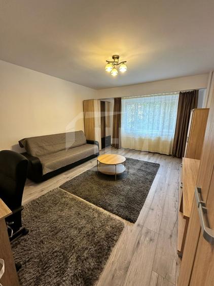 Apartament 1 camera, , decomandat, zona Piata Cipariu