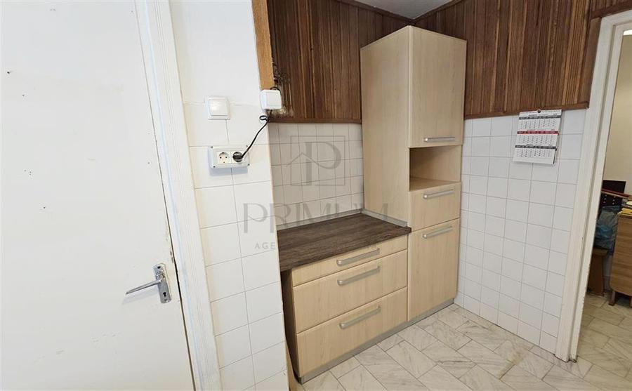 SOARELUI - 3 CAM - DECOMANDAT - BAIE RENOVATA - ETAJ 2 - BLOC IZOLAT - ZONA LINI