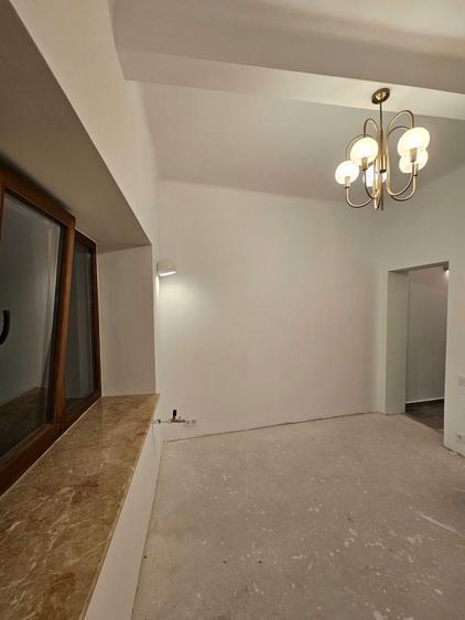 Apartament 4 camere - Peninsula - 1.300 euro/luna (cod E11+E12)