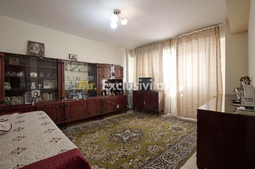 Vand/Schimb Apartament 3 camere ultracentral cu Apartament 2 camere+diferenta