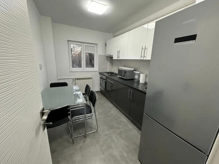 Apartament 3 Camere Tineretului Renovat la 10 min metrou cu parcare