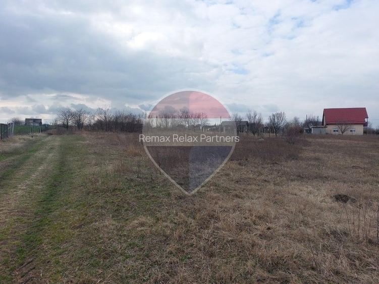 Teren intravilan 1.500 mp – Horlești, Rediu  Ideal pentru casă - 2