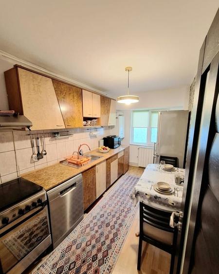 Apartament 3 camere-Parcare asigurata-Contract Anaf
