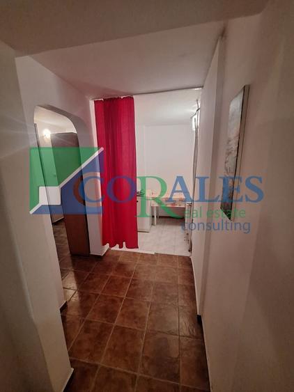 Apartament 3 cam. decomandat, 74 mp, 2 intrări separate, centrala, boxa proprie