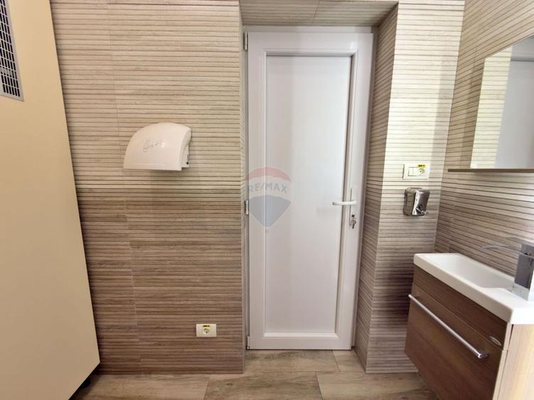 Cabinet stomatologic complet echipat, de închiriat în centrul Aradului
