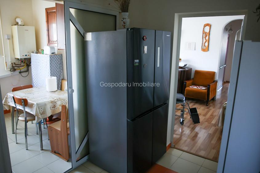 Apartament 4 camere etaj 2 zona centrului vechi Casa de Cultura Adjud - 5