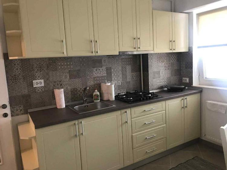 Ofer spre închiriere apartament cu 2 camere PROPRIETAR - 6