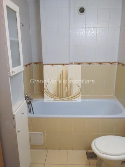 Apart 3 camere , bloc nou , utilat , mobilat, parcare privata