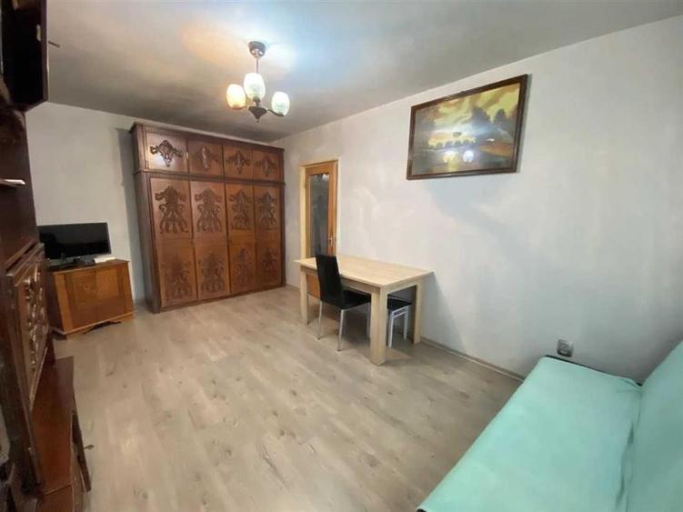Apartament 2 camere cu balcon zona Bulevardul Mihai Viteazul