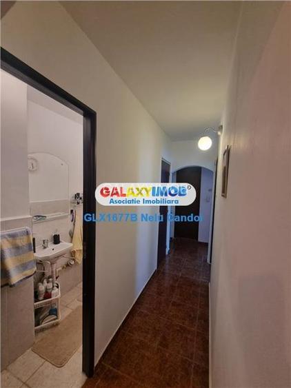 VANZARE APARTAMENT 3 CAMERE RAHOVA