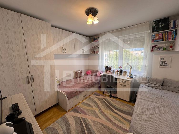 Apartament cu 3 camere, 70 mp, decomandat, Zona Diamant