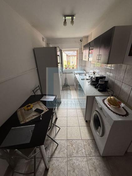 Apartament 4 camere, pe 2 nivele, 92 mp utili-zona Racadau