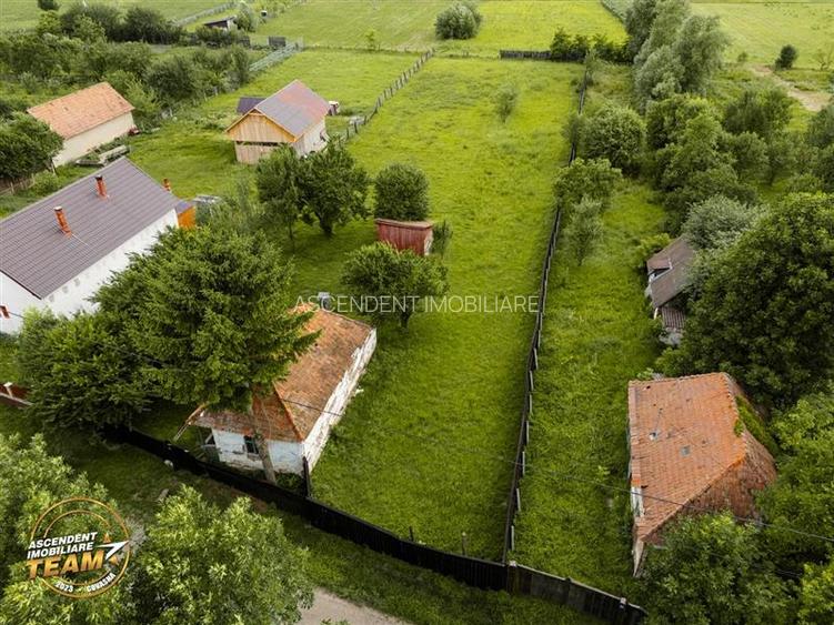 Refugiu autentic in Marcusa, 2.619 mp +casa traditionala, 24 ml Fs, utilitati, l - 4