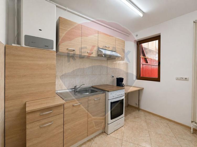Spatiu de birouri de inchiriat | Depozit exterior 60 mp | Piata Abator