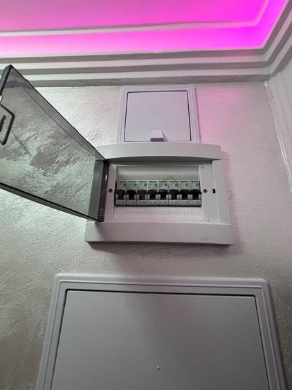 Camera camin renovata complet