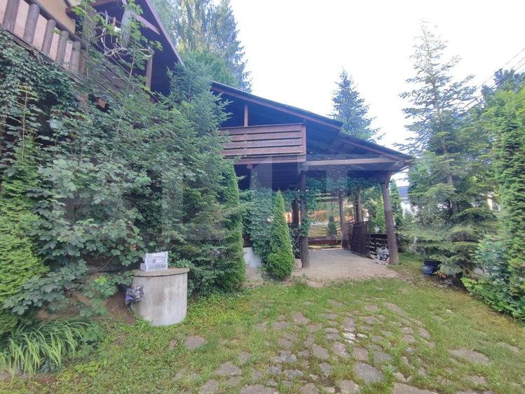 Pensiune 12 camere, 1500 mp teren, Sucevita