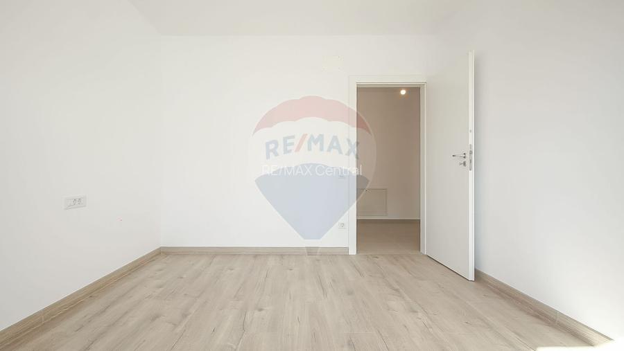NOU! Apartament 2 camere cu boxa și parcare subterană - 12