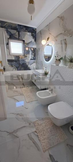 Apartament de 3 camere, lux, 68mp, parcare, zona Parcului Poligon