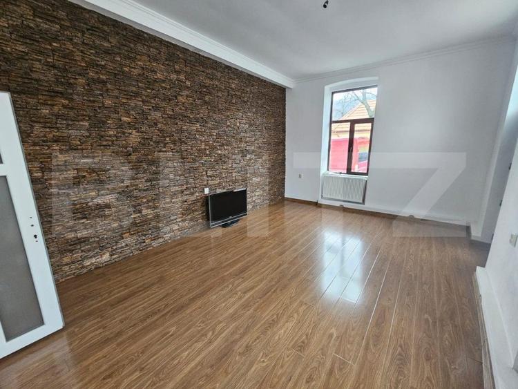 Casa de vanzare in centru orasului ideal ca si spatiu comercial
