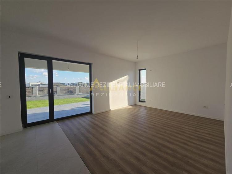 Casa parter - 4 camere - 2 bai - incalzire pardoseal?- 508 mp teren - 2