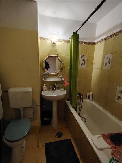 Apartament 3 camere zona Calea Grivitei Podul Grand