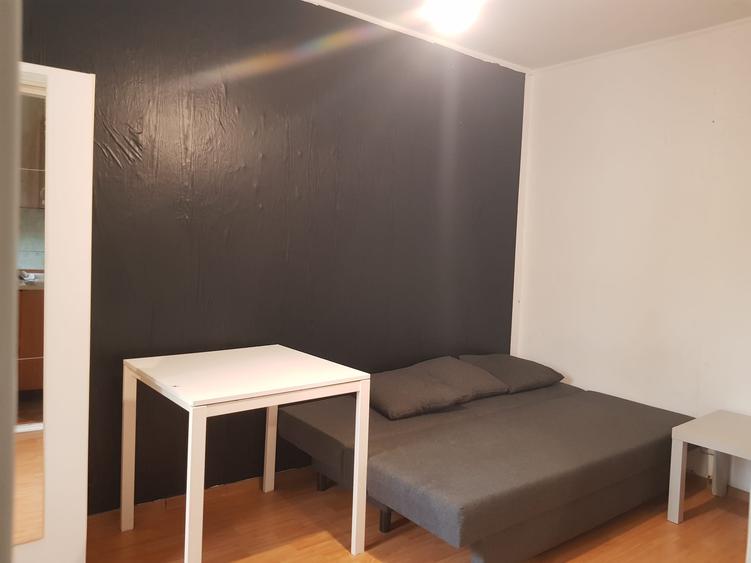 Vanzare garsoniera confort 2, Piata Alba Iulia, etaj 3, 45.500 euro